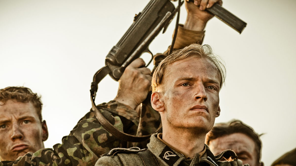 1944 2