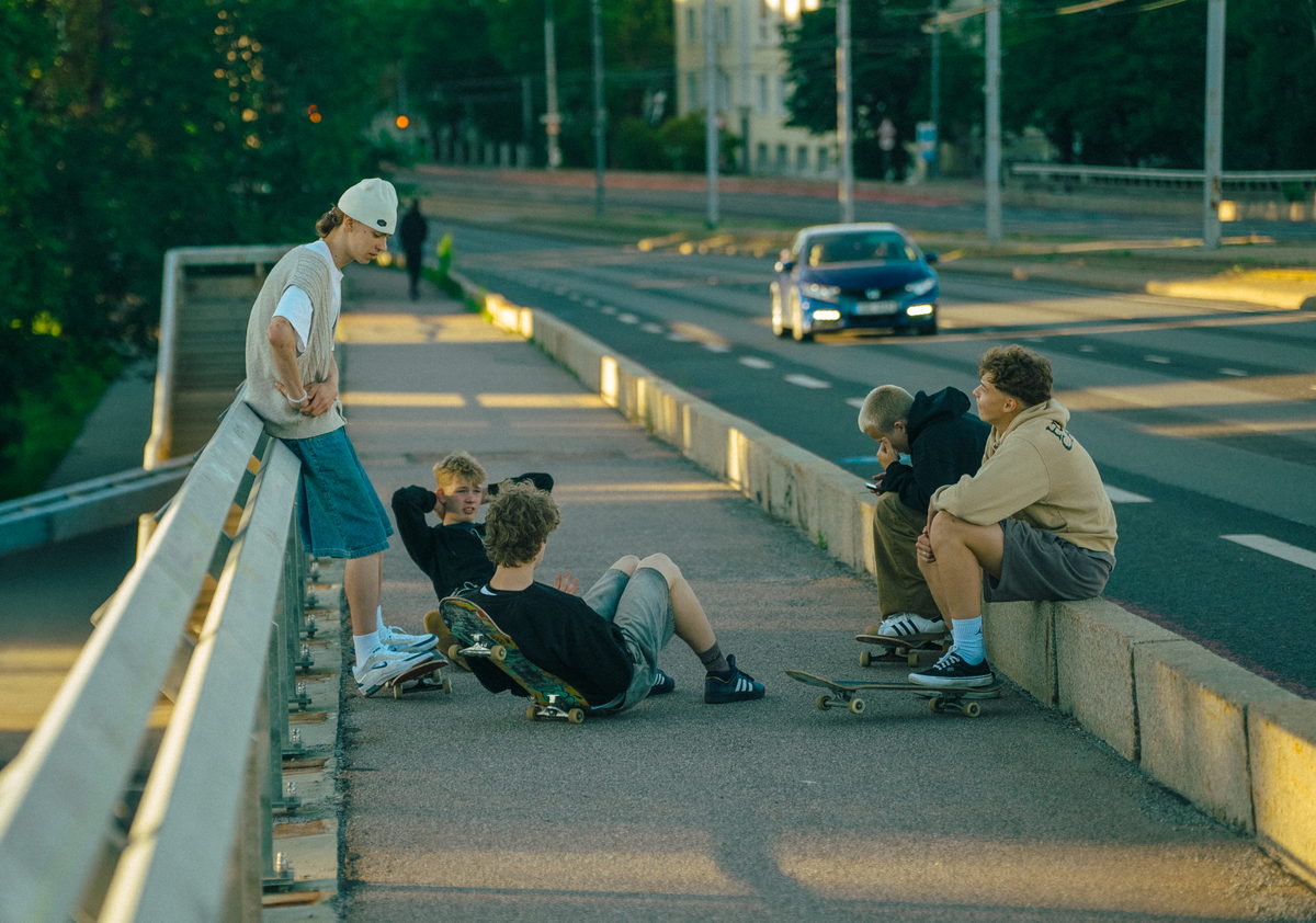 Still 9