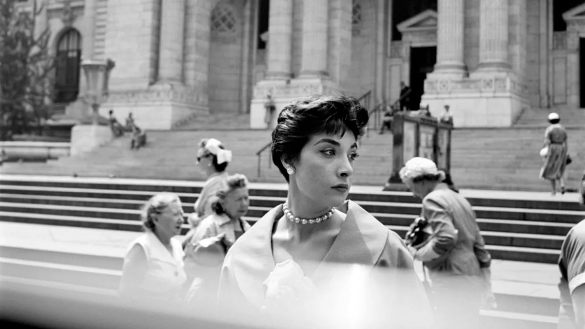 Finding Vivian Maier Vivian M